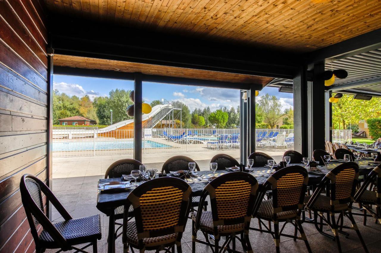 Camping Les Portes Du Beaujolais Anse Esterno foto